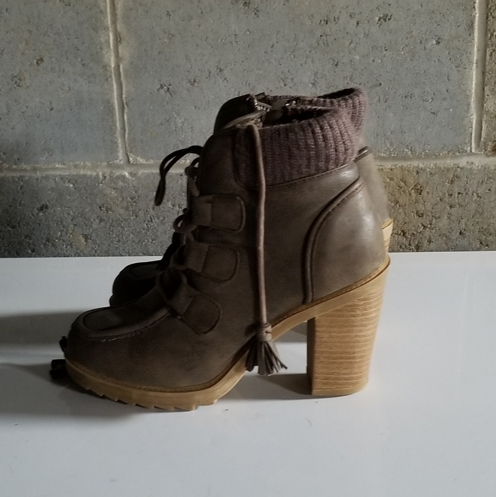 Mud ankle booties